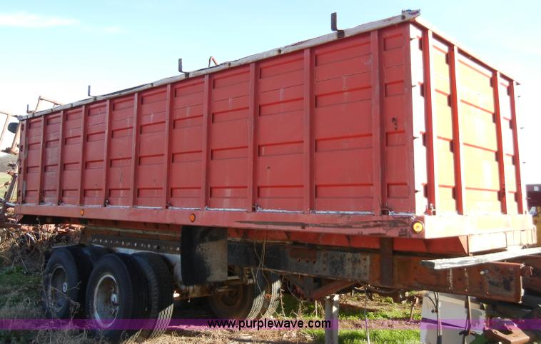 image for item H9196 Tradewind 22' grain bed