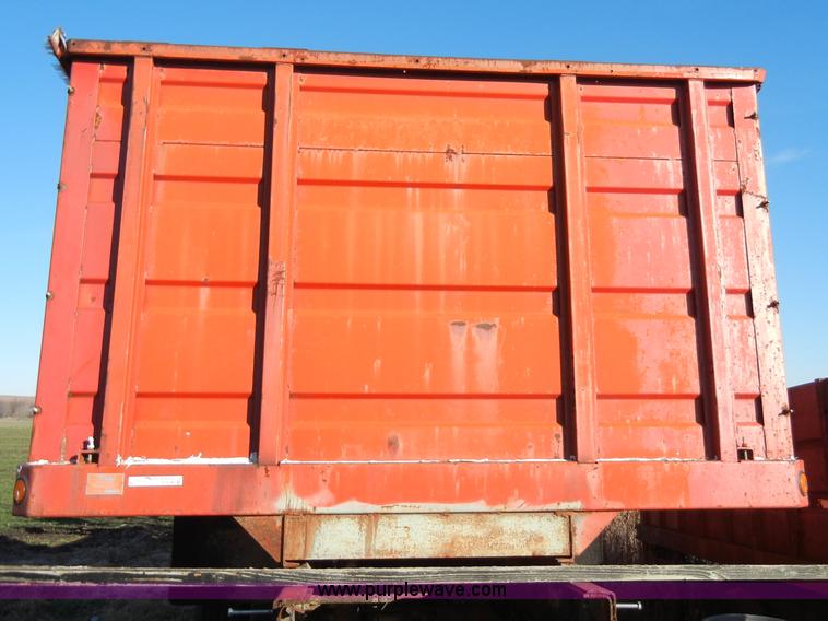 image for item H9196 Tradewind 22' grain bed