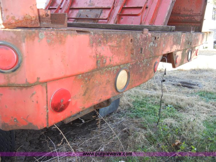 image for item H9196 Tradewind 22' grain bed