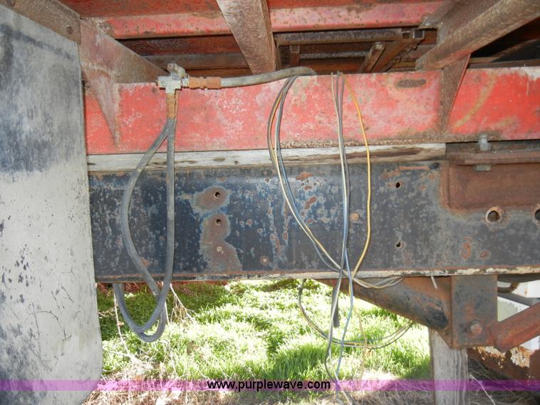 image for item H9196 Tradewind 22' grain bed