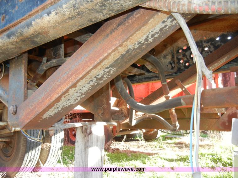 image for item H9196 Tradewind 22' grain bed