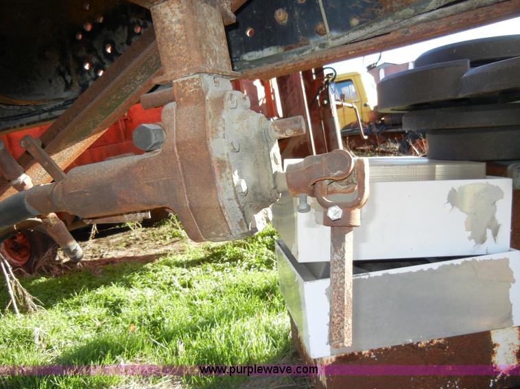 image for item H9196 Tradewind 22' grain bed