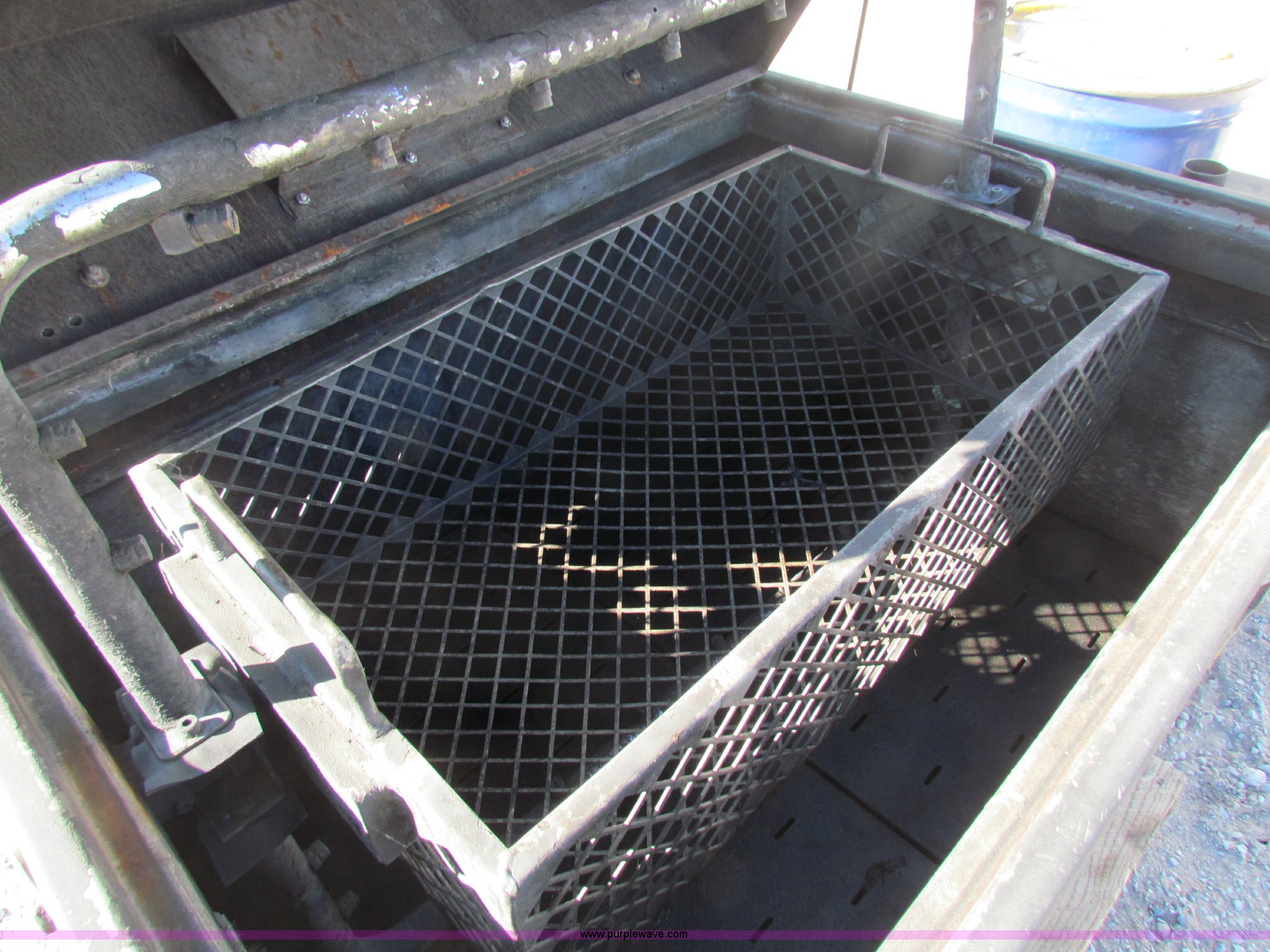 Landa SpinJet SJ10 automatic parts washer in Cunningham, KS Item