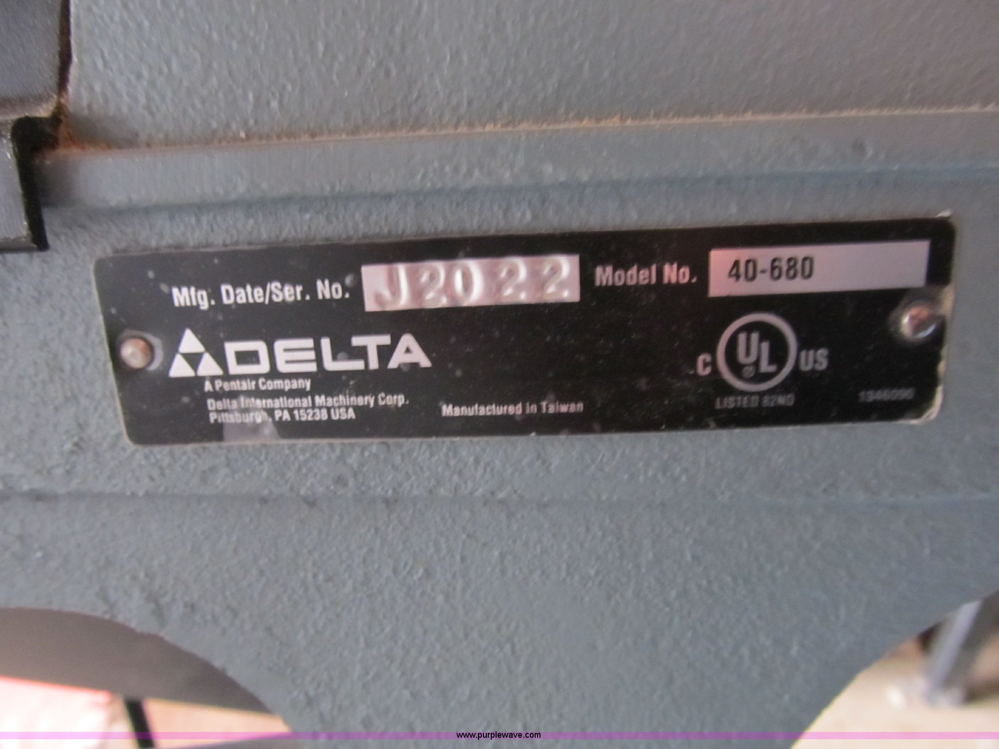 Delta P20 scroll saw in Moberly, MO Item D9264 sold Purple Wave