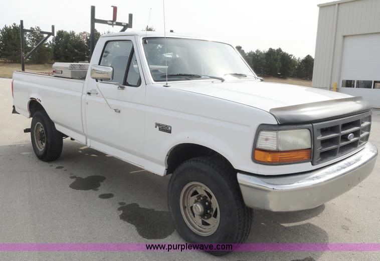image for item A3275 1997 Ford F250 Heavy Duty pickup truck