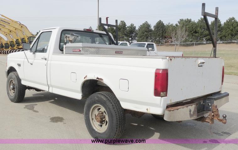 image for item A3275 1997 Ford F250 Heavy Duty pickup truck