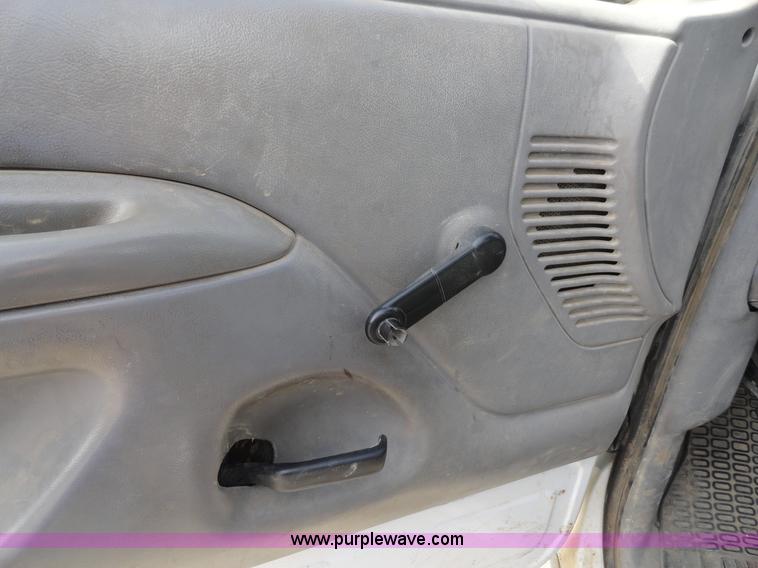 image for item A3275 1997 Ford F250 Heavy Duty pickup truck