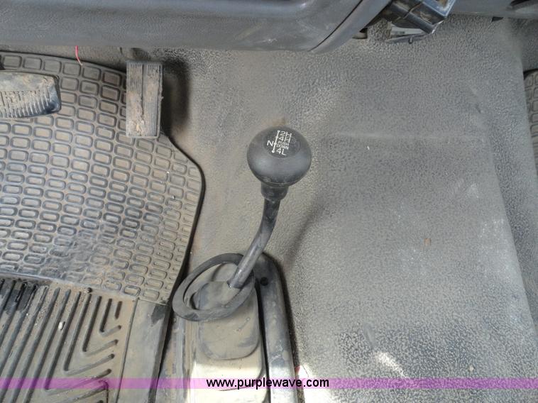 image for item A3275 1997 Ford F250 Heavy Duty pickup truck