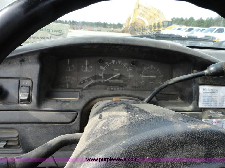 image for item A3275 1997 Ford F250 Heavy Duty pickup truck