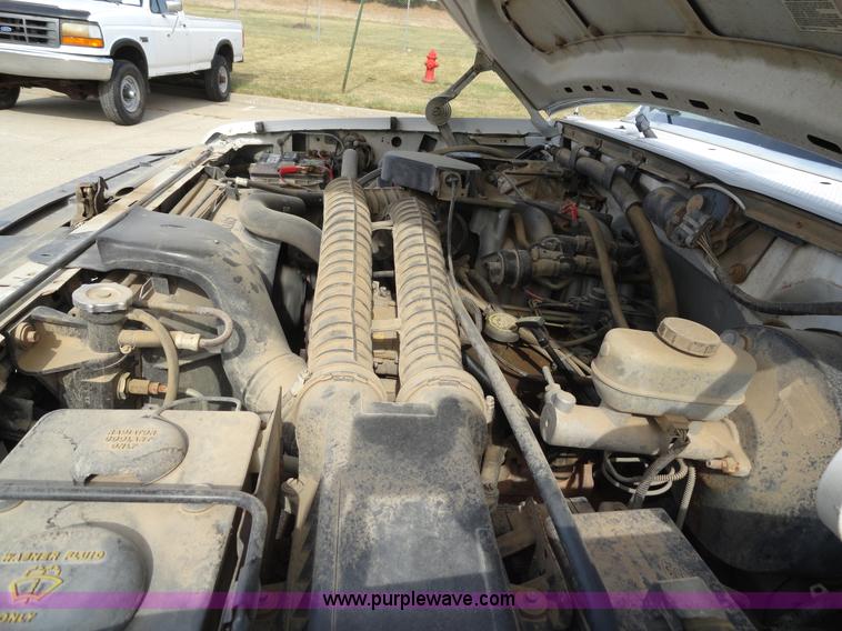 image for item A3275 1997 Ford F250 Heavy Duty pickup truck