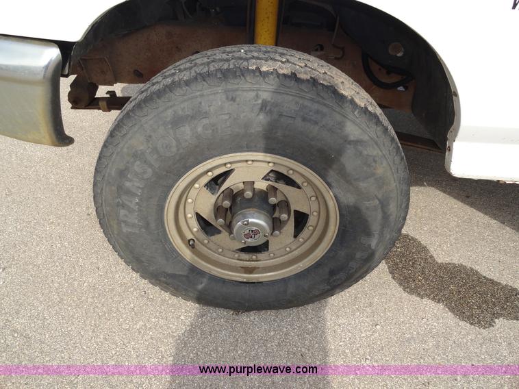 image for item A3275 1997 Ford F250 Heavy Duty pickup truck