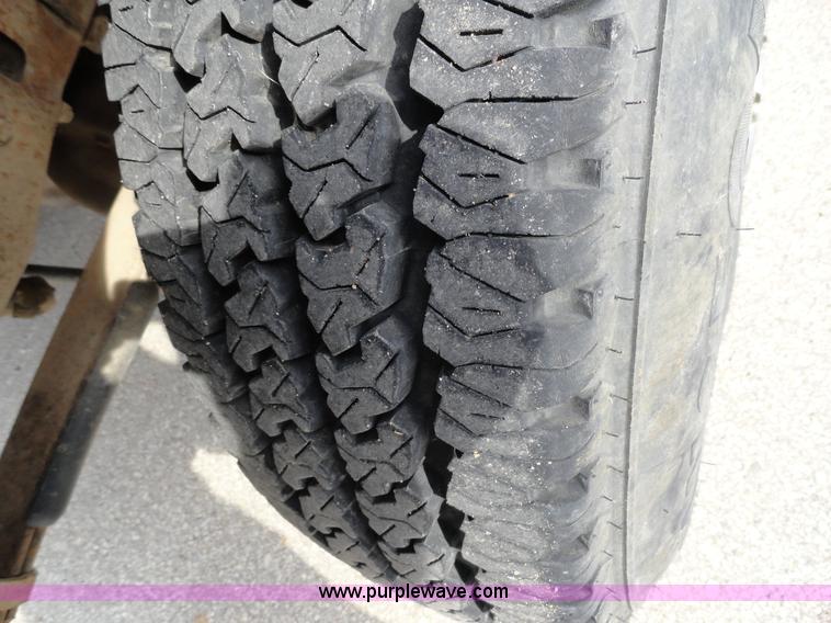 image for item A3275 1997 Ford F250 Heavy Duty pickup truck