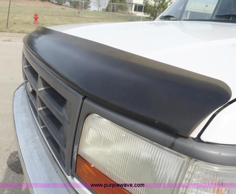 image for item A3275 1997 Ford F250 Heavy Duty pickup truck