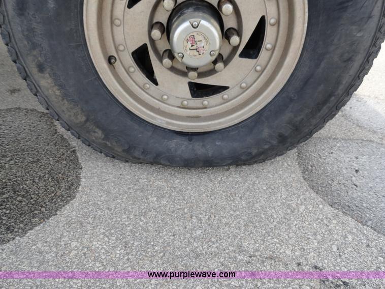 image for item A3275 1997 Ford F250 Heavy Duty pickup truck