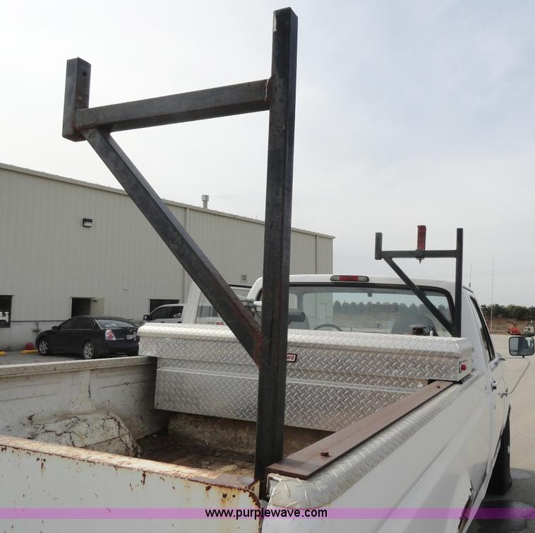 image for item A3275 1997 Ford F250 Heavy Duty pickup truck