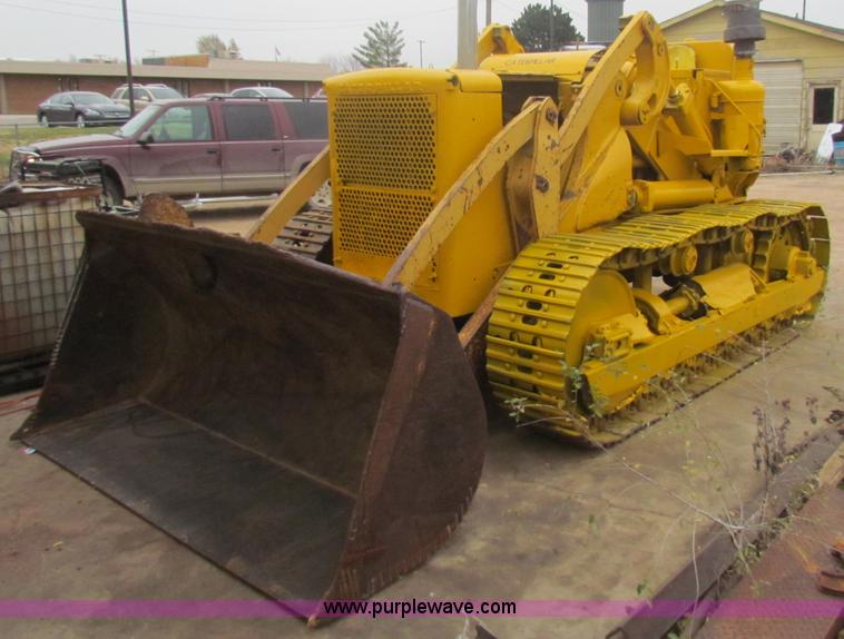 image for item A3503 Caterpillar 977 track loader