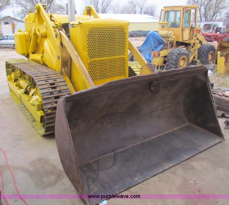 image for item A3503 Caterpillar 977 track loader