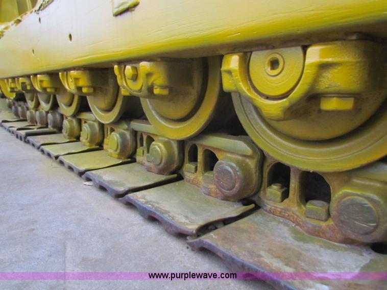 image for item A3503 Caterpillar 977 track loader