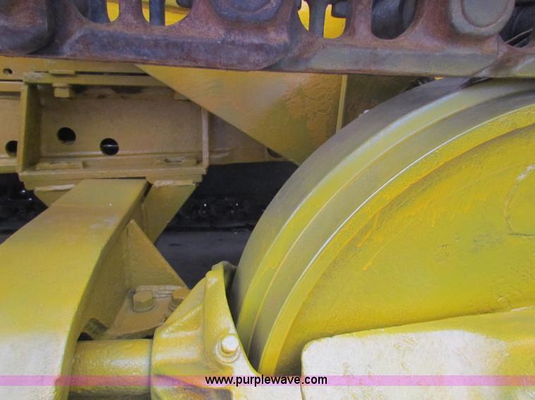 image for item A3503 Caterpillar 977 track loader