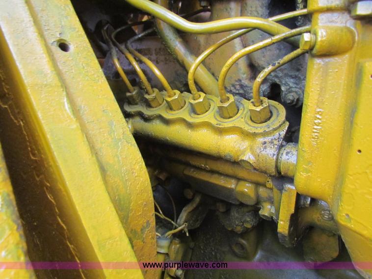 image for item A3503 Caterpillar 977 track loader