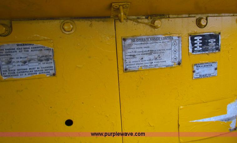 image for item A3503 Caterpillar 977 track loader