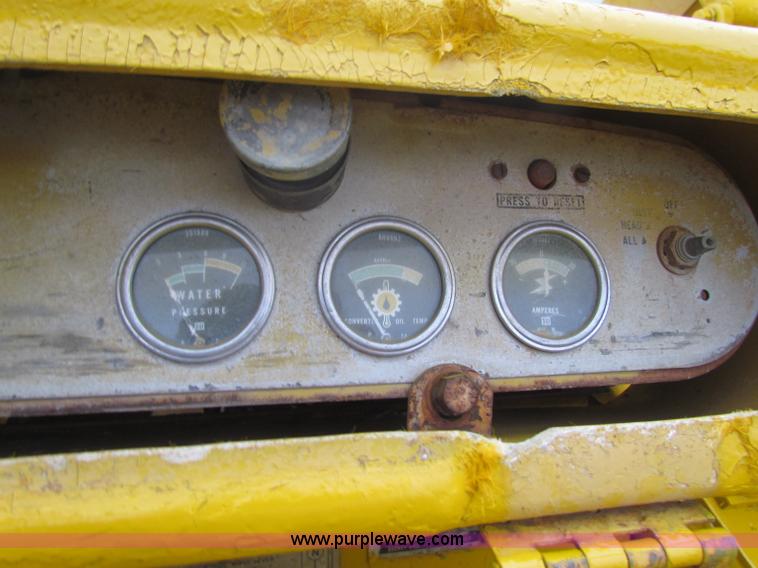 image for item A3503 Caterpillar 977 track loader