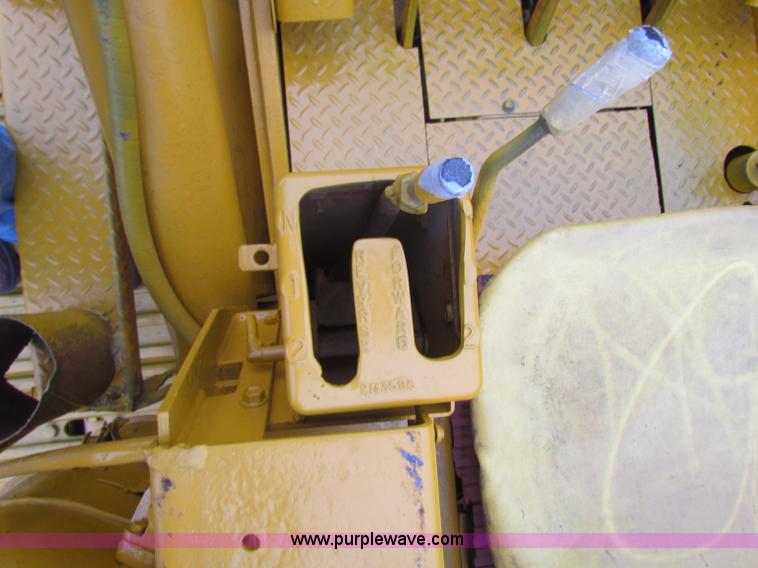 image for item A3503 Caterpillar 977 track loader