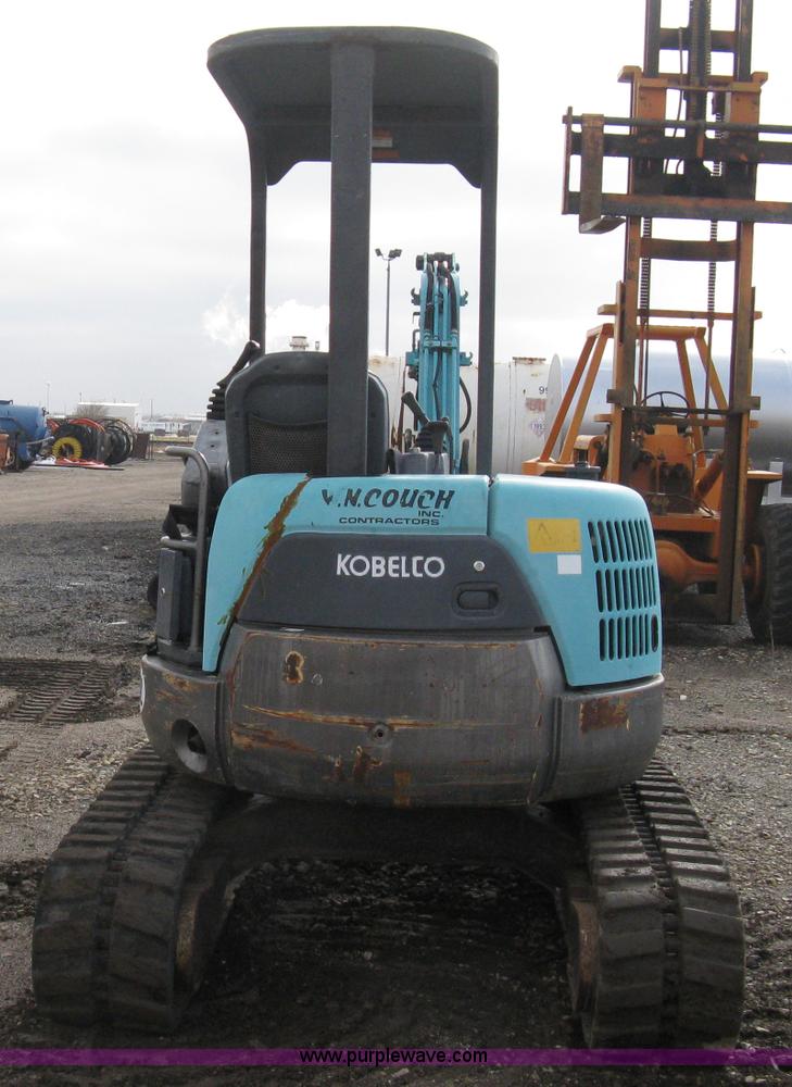 image for item A4481 2001 Kobelco 35SR compact excavator