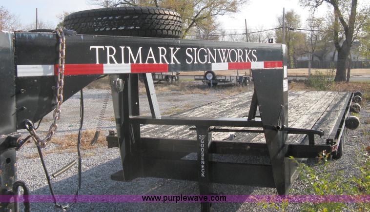 image for item A4483 1982 LCT 20' gooseneck flatbed trailer