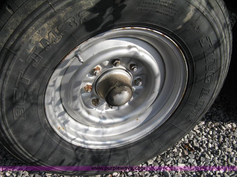 image for item A4483 1982 LCT 20' gooseneck flatbed trailer