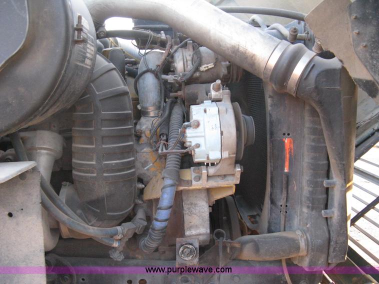 image for item A4487 1990 Ford LTA9000 Aero Max 106 semi truck