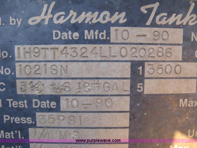 image for item A4488 1990 Harmon Tank Co. 1C21SN vacuum tanker trailer