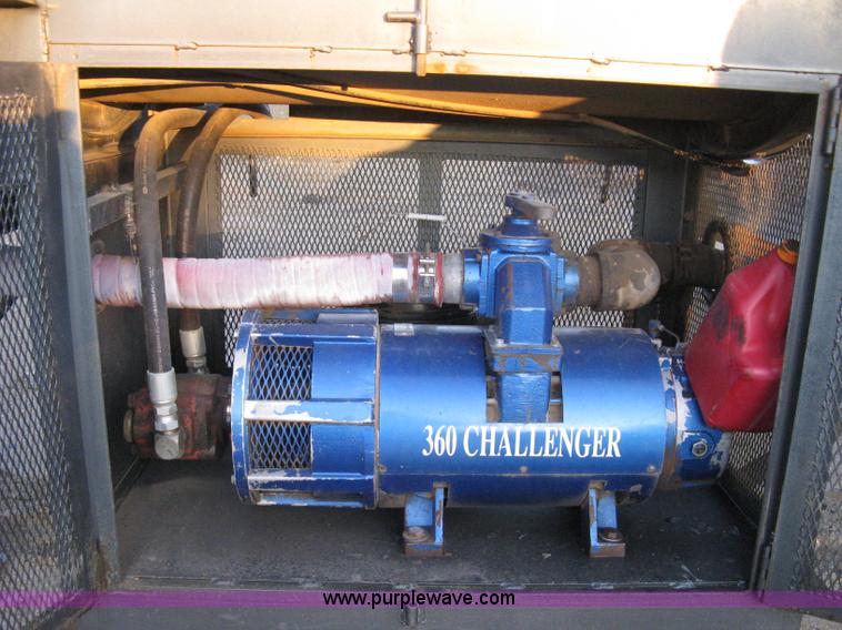 image for item A4488 1990 Harmon Tank Co. 1C21SN vacuum tanker trailer