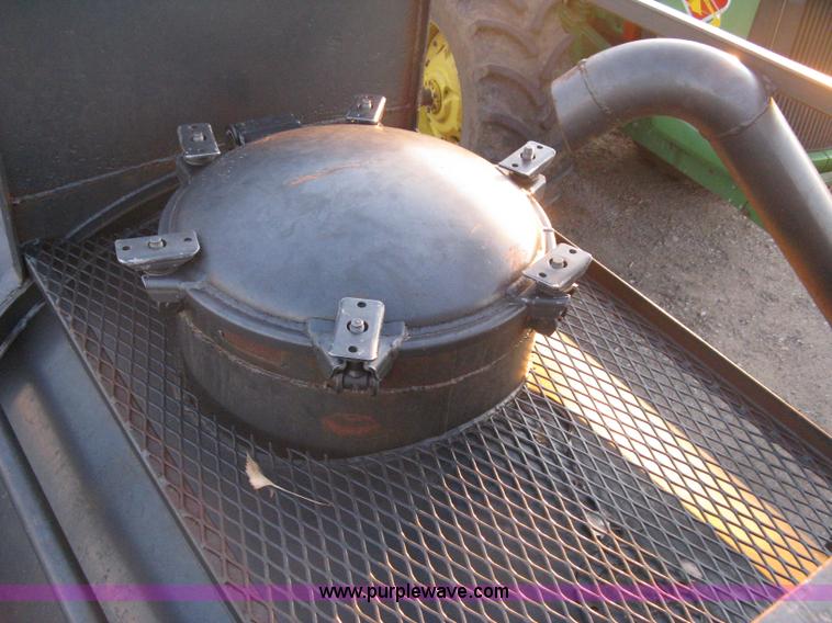 image for item A4488 1990 Harmon Tank Co. 1C21SN vacuum tanker trailer