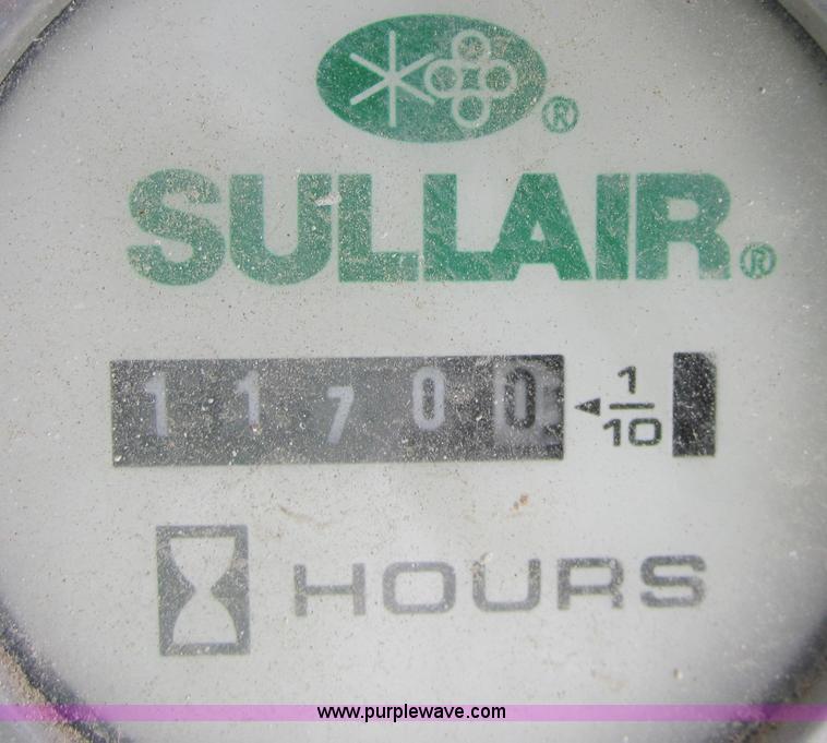 image for item A5686 Sullair 185 air compressor