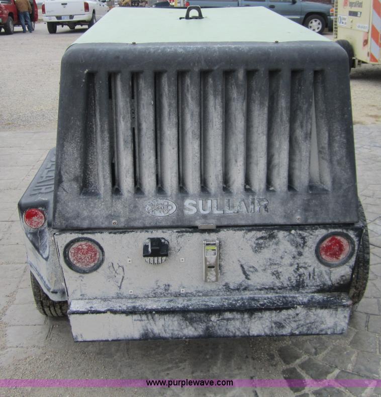 image for item A5687 Sullair 185 air compressor