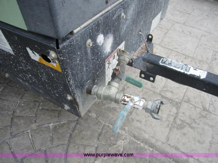 image for item A5687 Sullair 185 air compressor