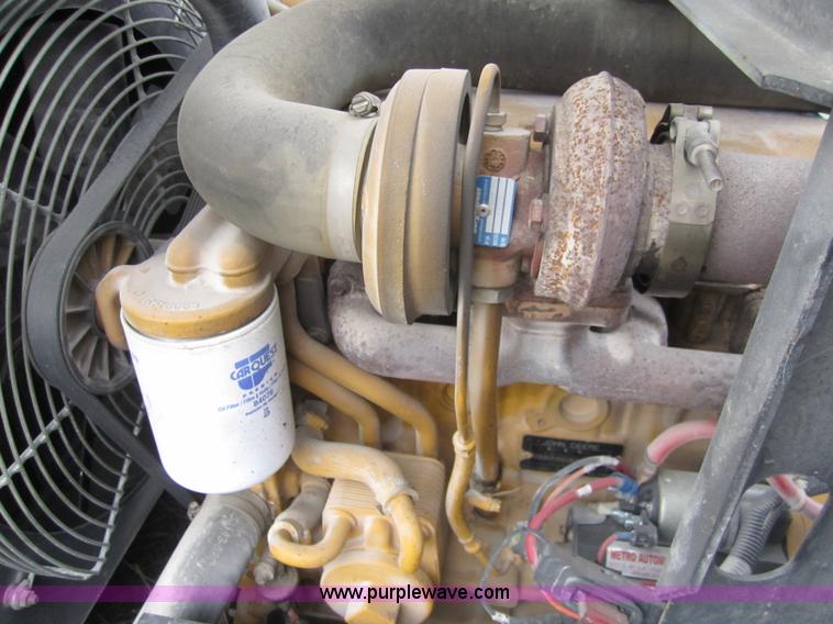 image for item A5687 Sullair 185 air compressor