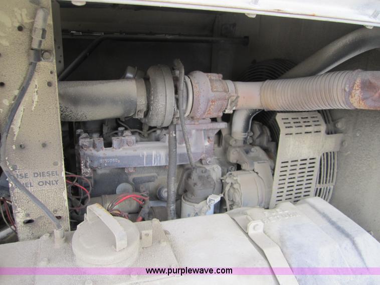image for item A5688 1998 Ingersoll Rand P375WCU air compressor