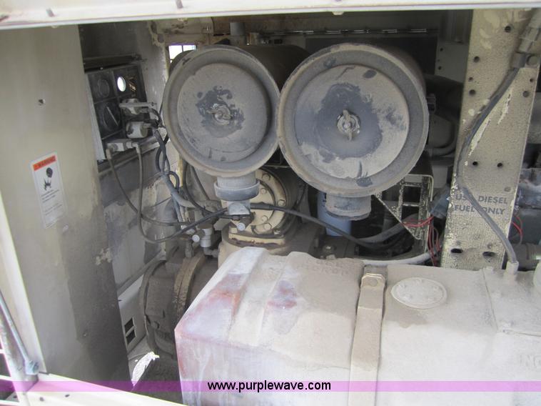 image for item A5688 1998 Ingersoll Rand P375WCU air compressor