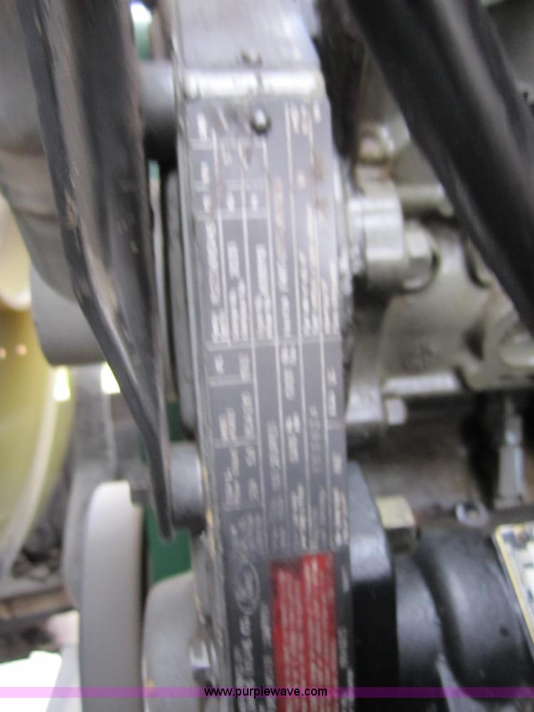 image for item A5690 1995 Ford F800 digger truck