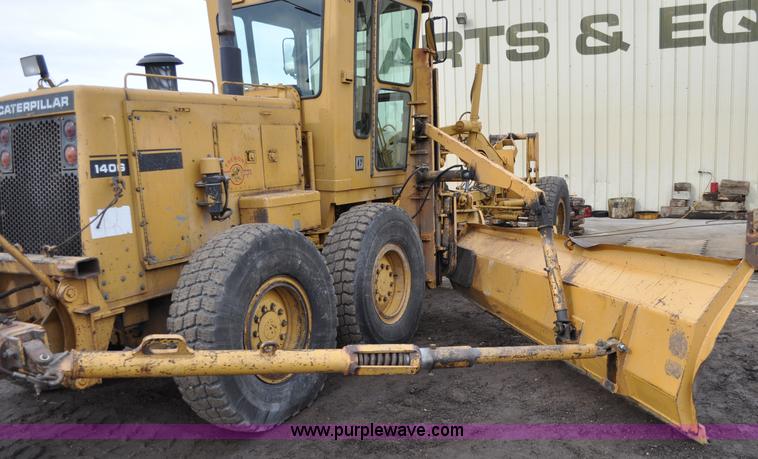 image for item A5739 1989 Caterpillar 140G motor grader