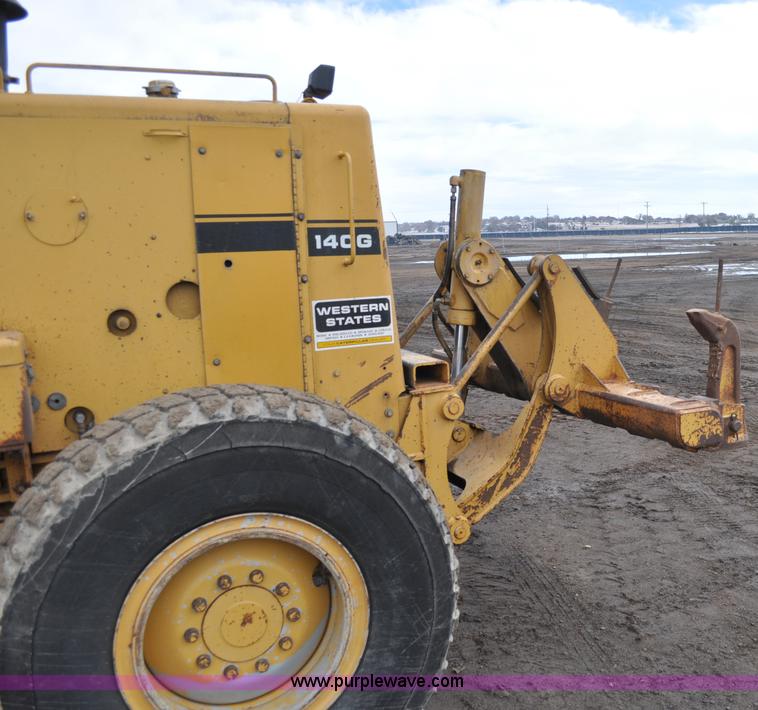 image for item A5739 1989 Caterpillar 140G motor grader