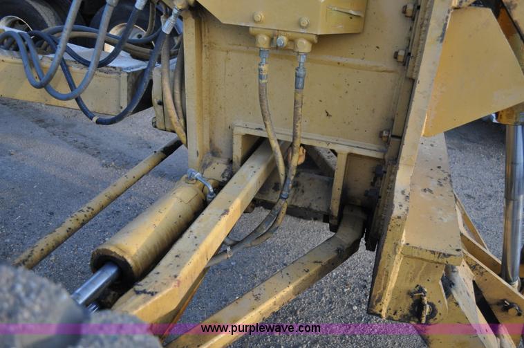 image for item A5739 1989 Caterpillar 140G motor grader