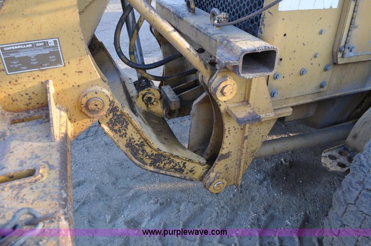 image for item A5739 1989 Caterpillar 140G motor grader