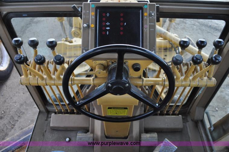 image for item A5739 1989 Caterpillar 140G motor grader