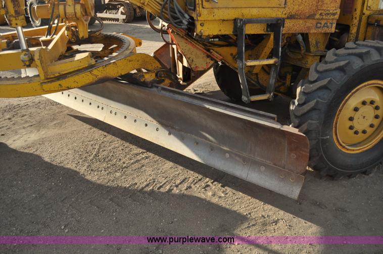image for item A5749 1976 Caterpillar 120G motor grader