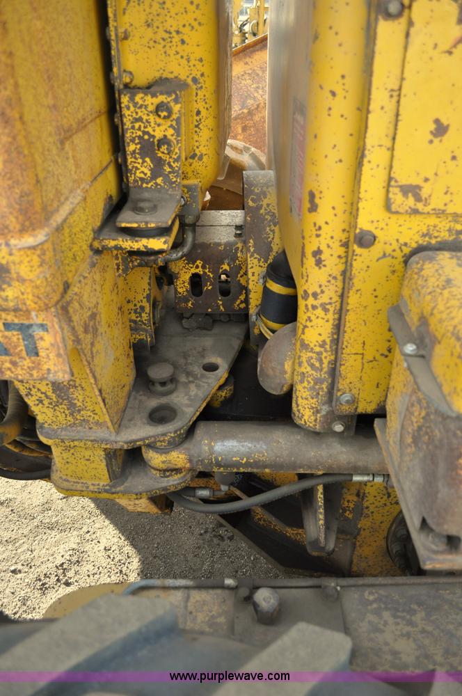image for item A5749 1976 Caterpillar 120G motor grader