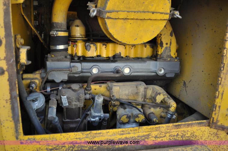 image for item A5749 1976 Caterpillar 120G motor grader