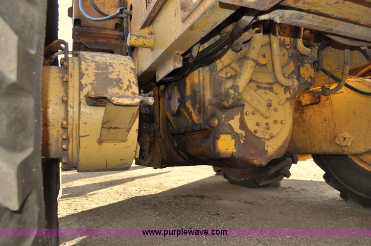 image for item A5749 1976 Caterpillar 120G motor grader